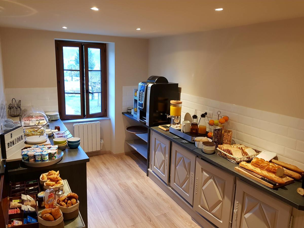 Thonac Logis Hotel Archambeau מראה חיצוני תמונה